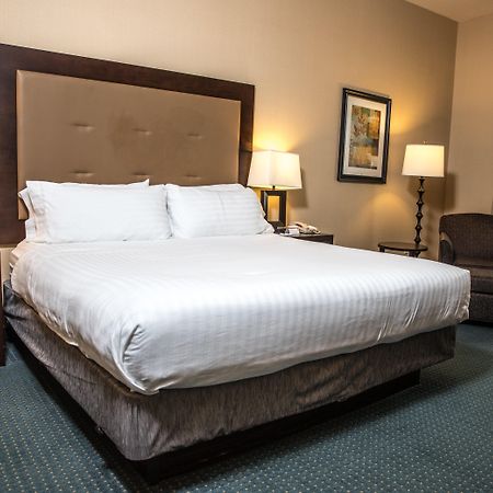Holiday Inn Express & Suites Detroit - Novi By Ihg Exterior foto