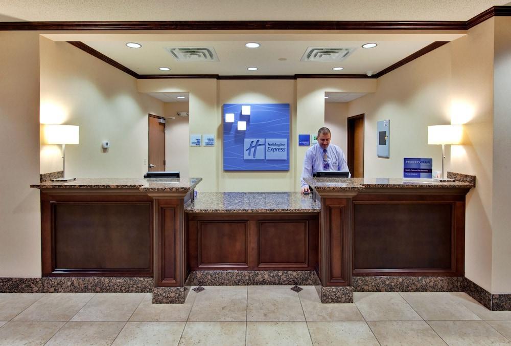 Holiday Inn Express & Suites Detroit - Novi By Ihg Exterior foto