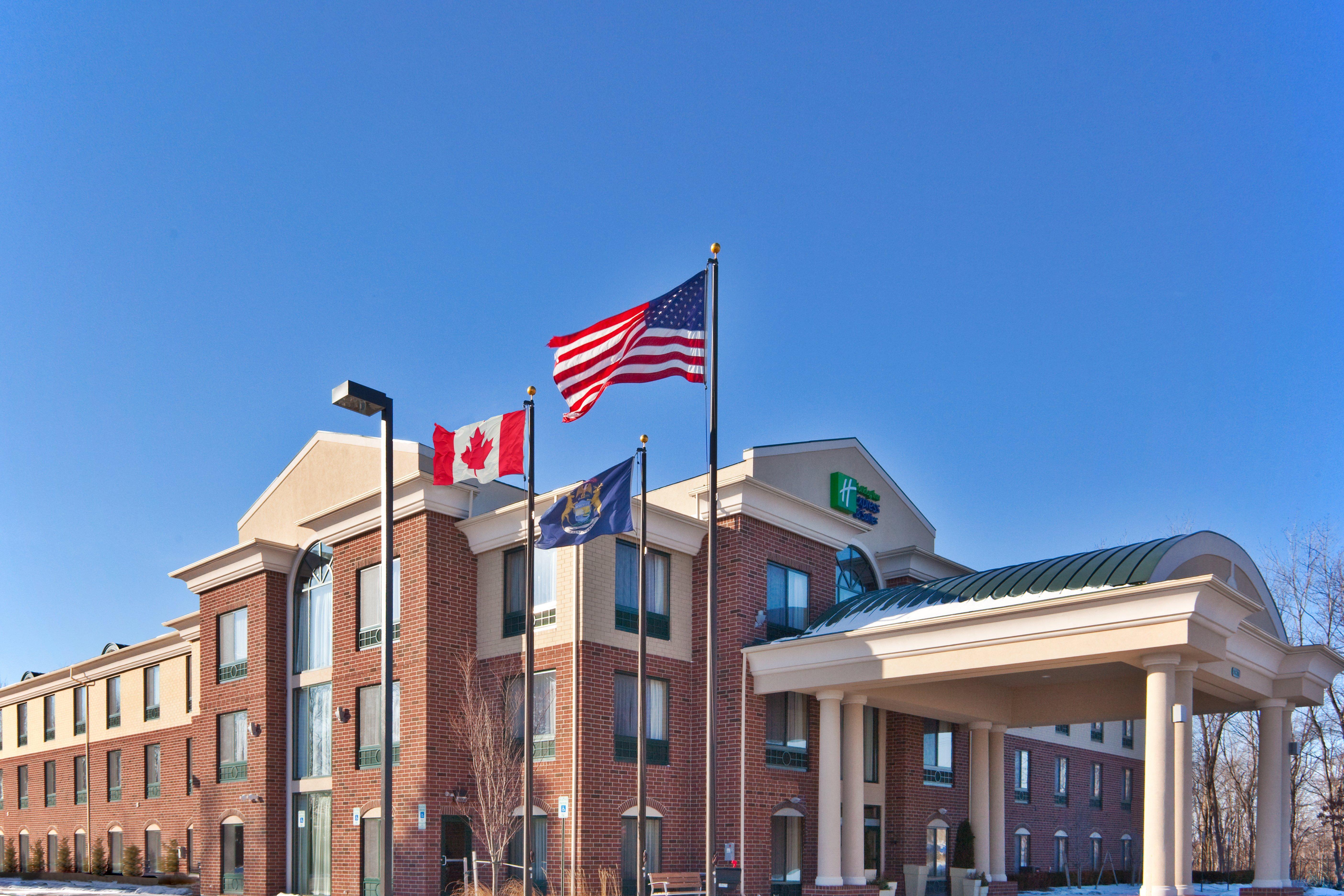 Holiday Inn Express & Suites Detroit - Novi By Ihg Exterior foto