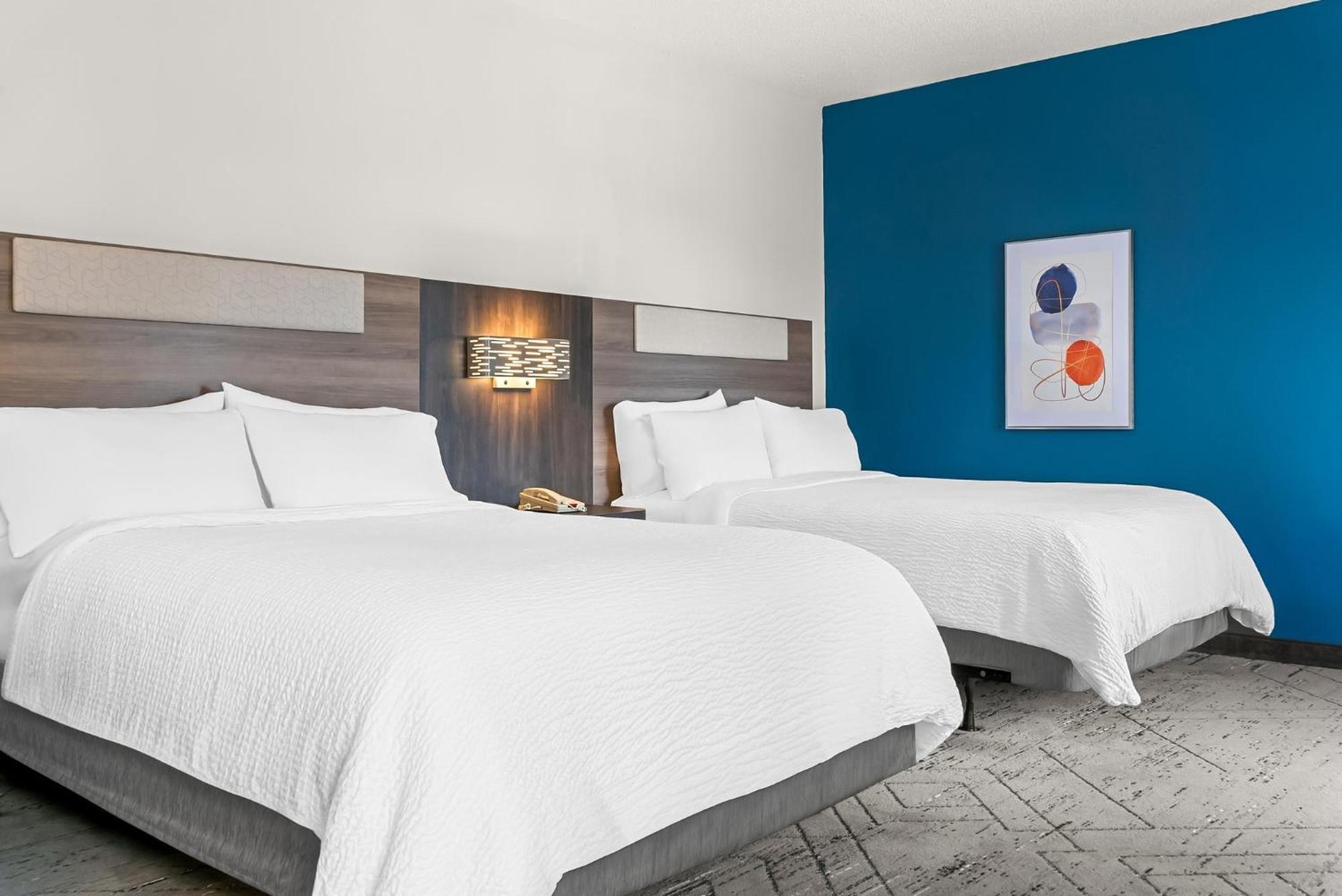 Holiday Inn Express & Suites Detroit - Novi By Ihg Exterior foto