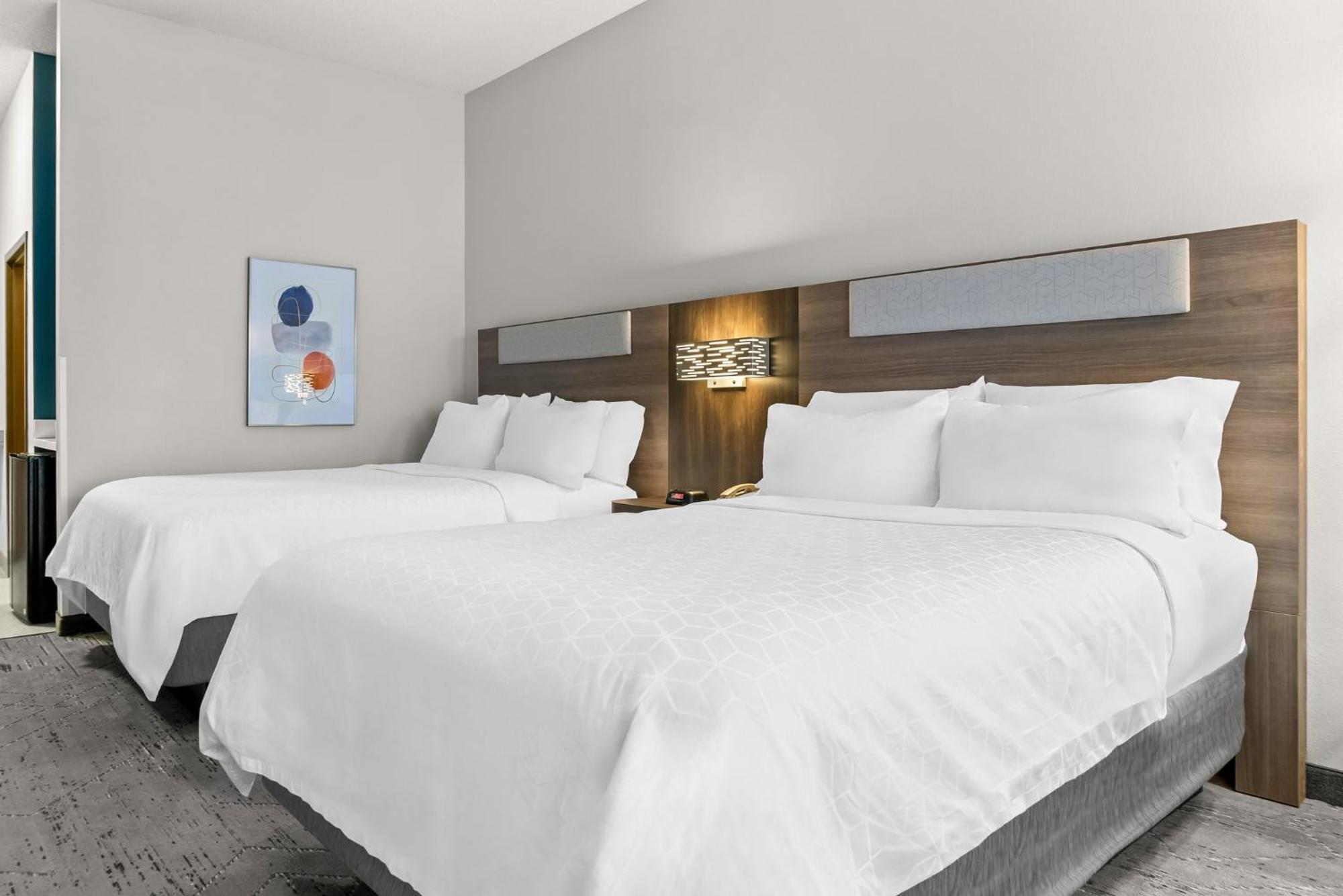 Holiday Inn Express & Suites Detroit - Novi By Ihg Exterior foto