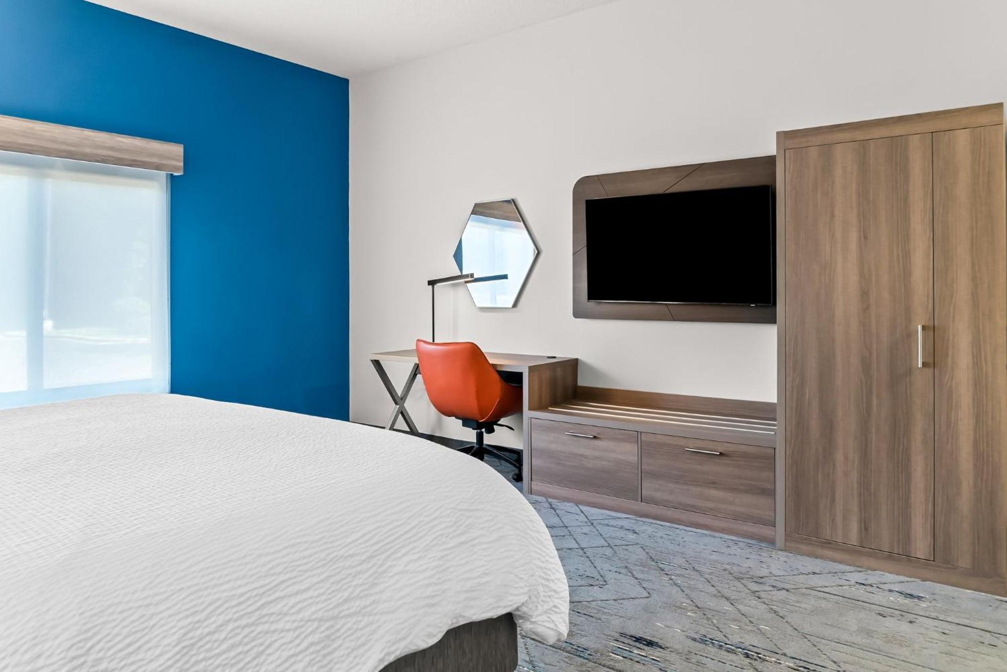 Holiday Inn Express & Suites Detroit - Novi By Ihg Exterior foto