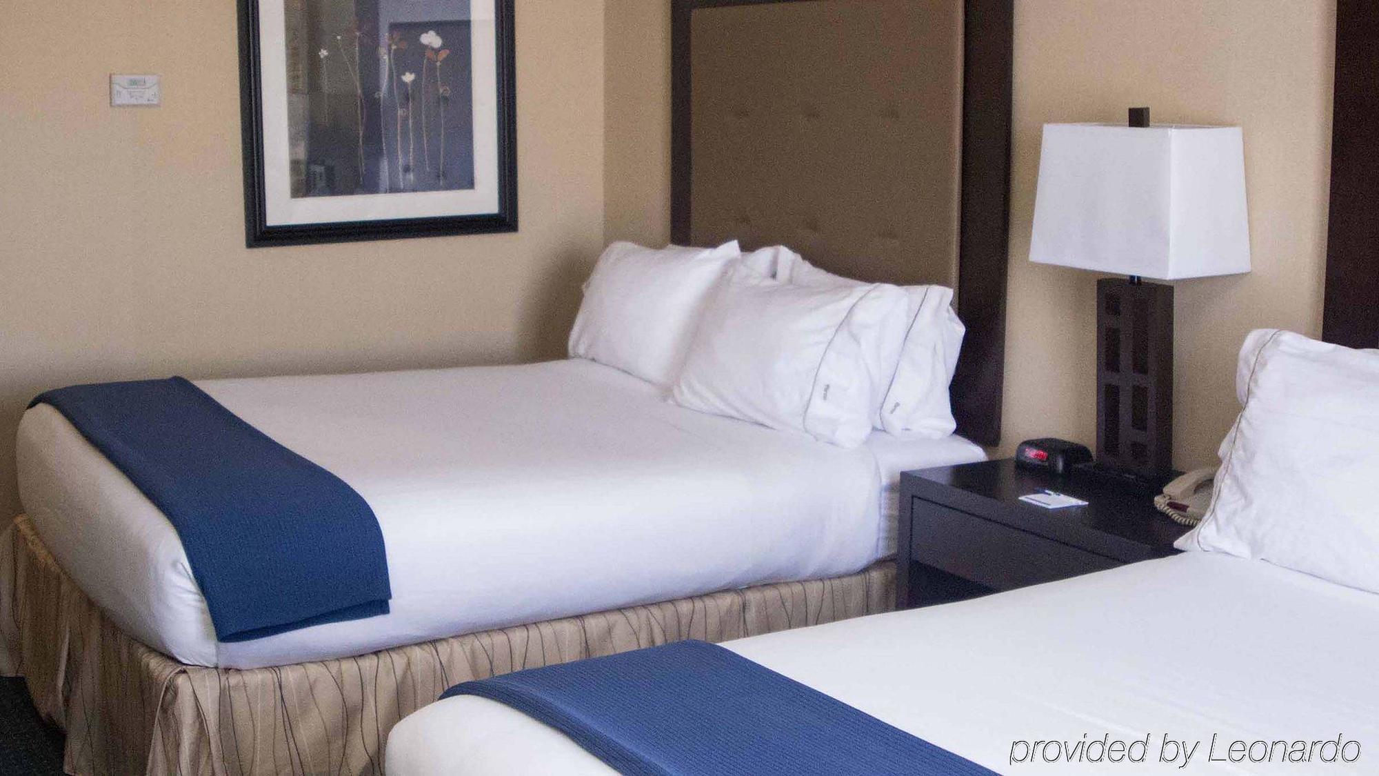 Holiday Inn Express & Suites Detroit - Novi By Ihg Exterior foto